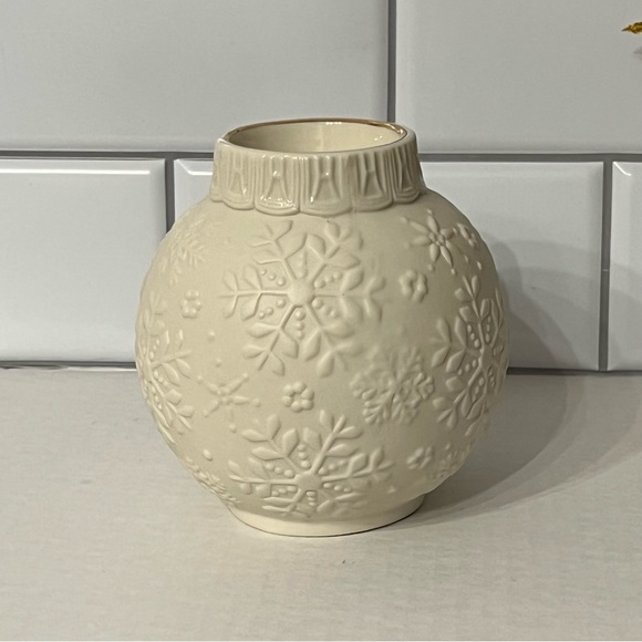 Lenox Ornamental Glow Snowflake Candle Holder Tea Light Votive Winter Holiday - Picture 3 of 10